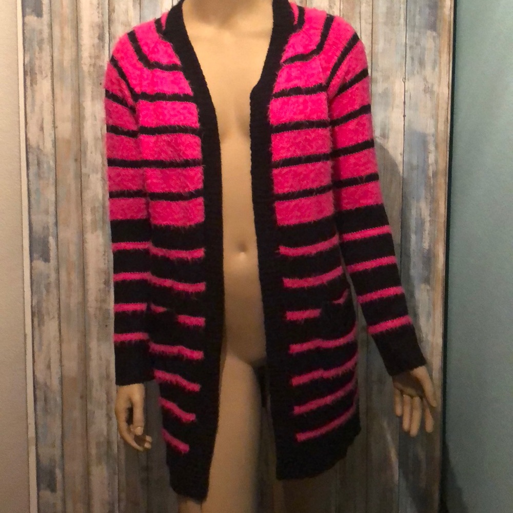 L.e.i knitted pink and black stripped sweater